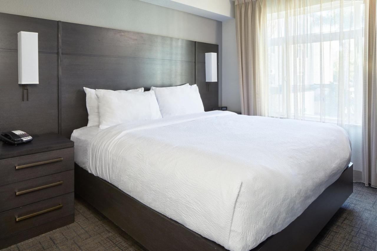 Residence Inn Los Angeles ווסטלייק וילג' מראה חיצוני תמונה