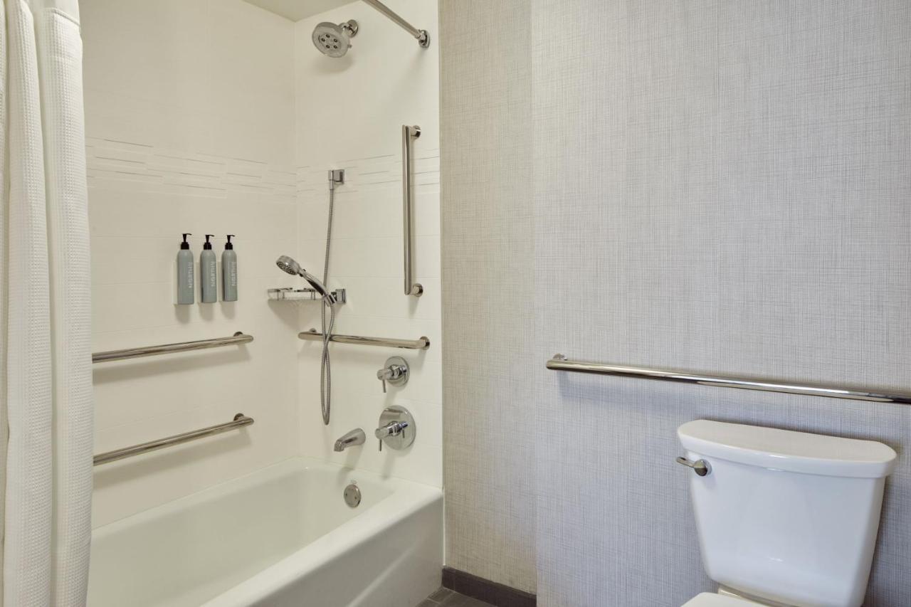 Residence Inn Los Angeles ווסטלייק וילג' מראה חיצוני תמונה