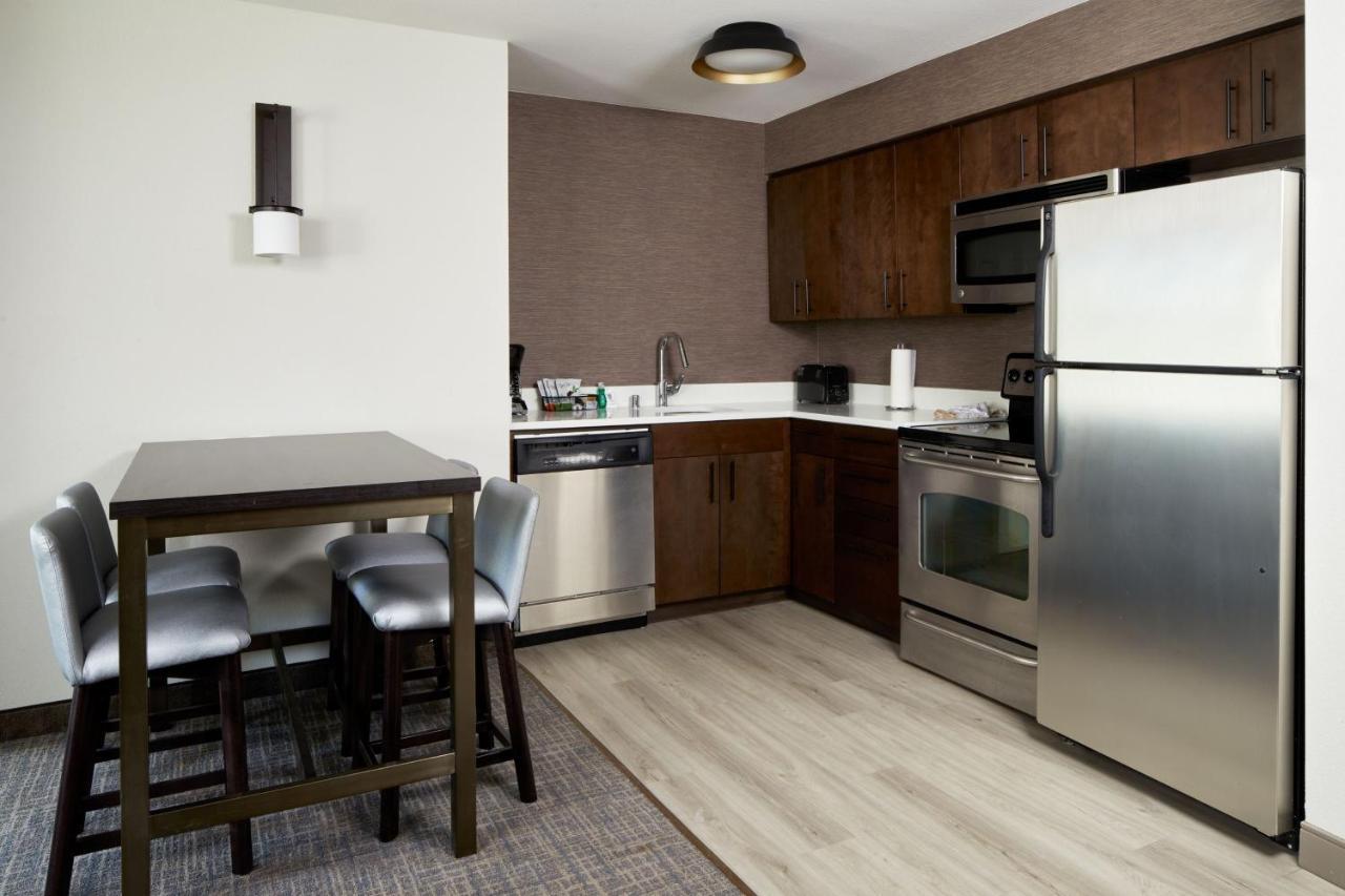 Residence Inn Los Angeles ווסטלייק וילג' מראה חיצוני תמונה