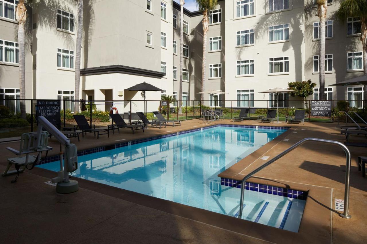 Residence Inn Los Angeles ווסטלייק וילג' מראה חיצוני תמונה